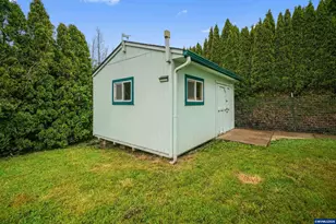 2655 Hollywood Dr NE, Salem, OR 97305 - Photo 37