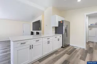 2000 Robins Lane SE, Salem, OR 97306 - Photo 15