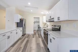 2000 Robins Lane SE, Salem, OR 97306 - Photo 13
