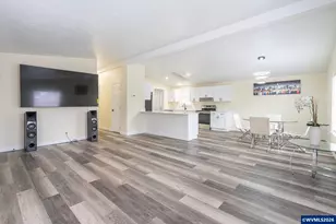 2000 Robins Lane SE, Salem, OR 97306 - Photo 7