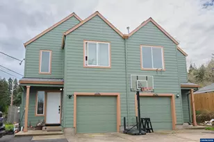 635 SW Pioneer Dr, Willamina, OR 97396 - Photo 1