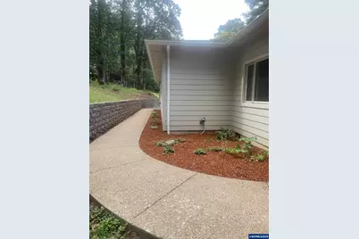 15577 Oakdale Rd, Dallas, OR 97338 - Photo 3