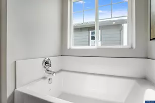 3685 SE 83rd Ave, Hillsboro, OR 97123 - Photo 21