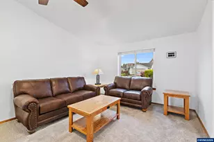 4451 Ocean Ave NE, Salem, OR 97301 - Photo 7