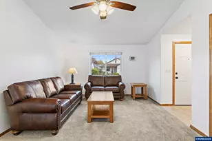 4451 Ocean Ave NE, Salem, OR 97301 - Photo 9
