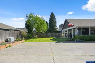 624 N Pershing St, Mount Angel, OR 97362 - Photo 7