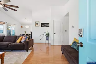 624 N Pershing St, Mount Angel, OR 97362 - Photo 9