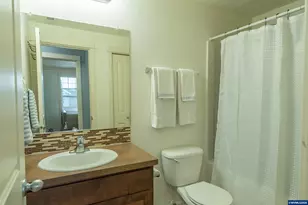 3152 NE Lily Ln, McMinnville, OR 97128 - Photo 23
