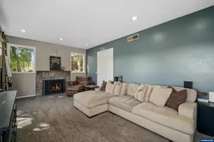 390 Kevin Ct S, Salem, OR 97306 - Photo 11