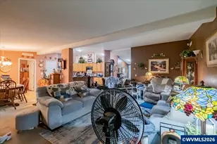 5323 Olympic Cir, Eugene, OR 97402 - Photo 9