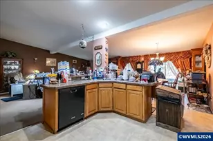 5323 Olympic Cir, Eugene, OR 97402 - Photo 11