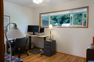 2981 Sunny Ln NW, Albany, OR 97321 - Photo 9