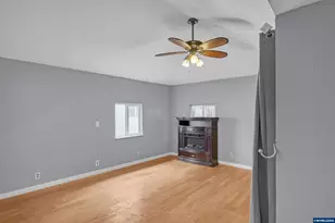 373 SW Church St, Dallas, OR 97338 - Photo 15
