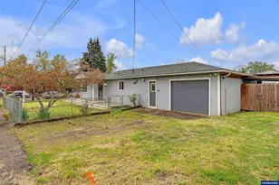 373 SW Church St, Dallas, OR 97338 - Photo 3