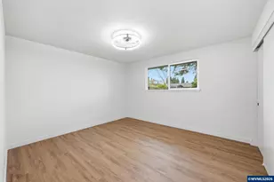 987 Travis Ave, Eugene, OR 97404 - Photo 27
