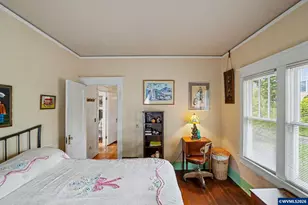 700 Oak St, Silverton, OR 97381 - Photo 21