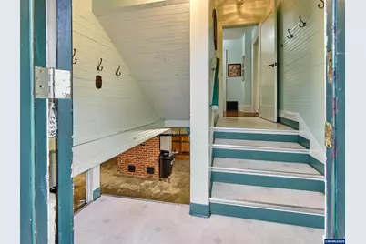 102 E 5th St, Molalla, OR 97038 - Photo 39