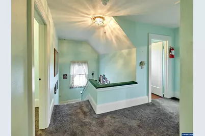 102 E 5th St, Molalla, OR 97038 - Photo 25
