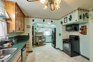 102 E 5th St, Molalla, OR 97038 - Photo 15