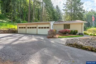 546 Bonnie Ct NW, Salem, OR 97304 - Photo 9