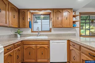546 Bonnie Ct NW, Salem, OR 97304 - Photo 23
