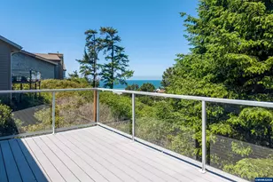 416 NW 19th Ct, Newport, OR 97365 - Photo 3