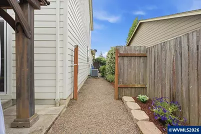 1848 Ash Creek Dr E, Monmouth, OR 97361 - Photo 29