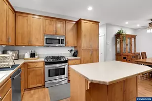 3730 Hemlock Pl SE, Albany, OR 97322 - Photo 17
