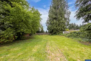 755 E Ash St, Lebanon, OR 97355 - Photo 37