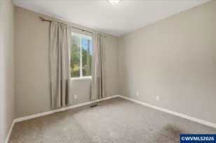 755 E Ash St, Lebanon, OR 97355 - Photo 9