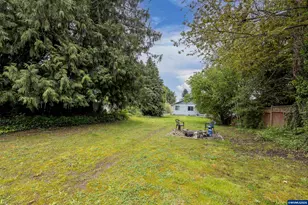 755 E Ash St, Lebanon, OR 97355 - Photo 3