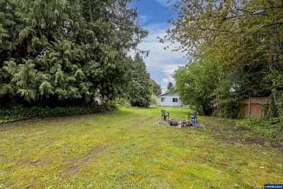 755 E Ash St, Lebanon, OR 97355 - Photo 35