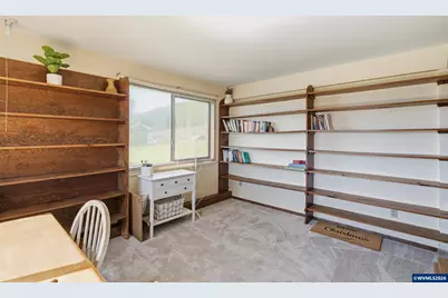 44350 Whiskey Butte Dr, Sweet Home, OR 97386 - Photo 17