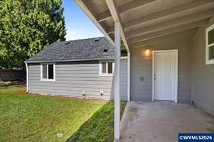 1011 7th St NW, Salem, OR 97304 - Photo 25