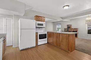 39149 Lacomb Dr, Lebanon, OR 97355 - Photo 13
