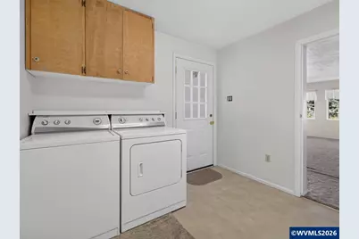 39149 Lacomb Dr, Lebanon, OR 97355 - Photo 17