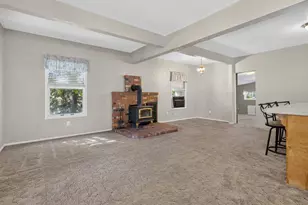 39149 Lacomb Dr, Lebanon, OR 97355 - Photo 5