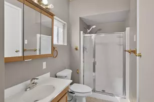 39149 Lacomb Dr, Lebanon, OR 97355 - Photo 9