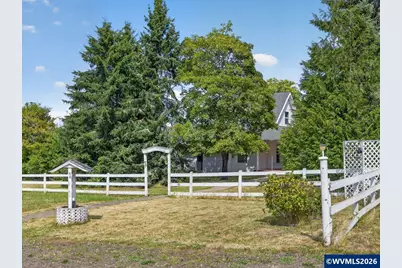 39149 Lacomb Dr, Lebanon, OR 97355 - Photo 37