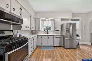 625 S Main St, Mount Angel, OR 97362 - Photo 13