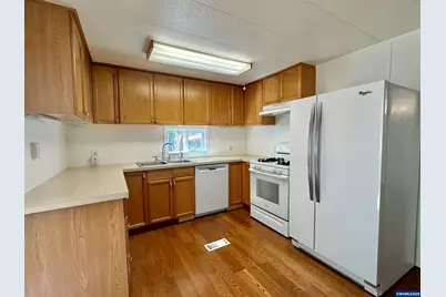 29570 Harvest Dr SW, Albany, OR 97321 - Photo 7