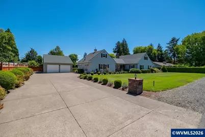 2715 Park Ter SW, Albany, OR 97321 - Photo 1