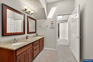 6723 Rippling Brook Dr SE, Salem, OR 97317 - Photo 19