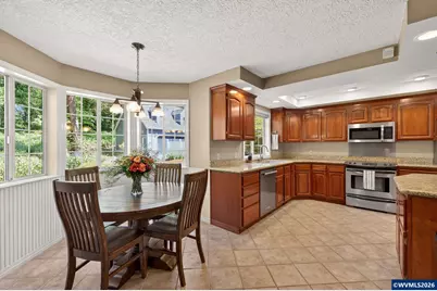 6723 Rippling Brook Dr SE, Salem, OR 97317 - Photo 11