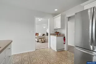 2570 Ptarmigan St NW, Salem, OR 97304 - Photo 15
