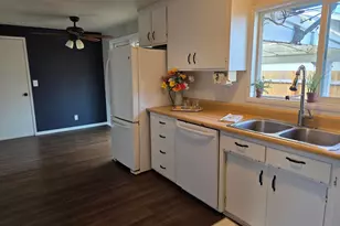 1148 Darlene Ave, Springfield, OR 97477 - Photo 9