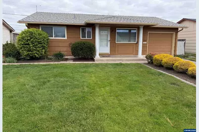 1387 Hampton Wy, Woodburn, OR 97071 - Photo 1