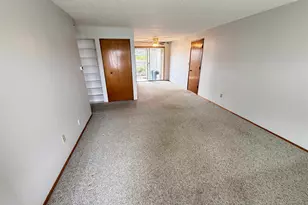 1387 Hampton Way, Woodburn, OR 97071 - Photo 3