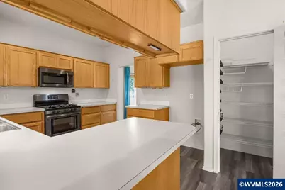 1678 S 7th St, Independence, OR 97351 - Photo 13