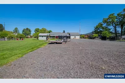 425 Crowfoot Rd, Lebanon, OR 97355 - Photo 39